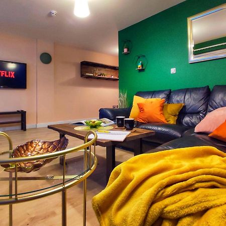 Duplex Apartment In Leeds With King Size Bed - Long Stay Rates Available Exterior foto